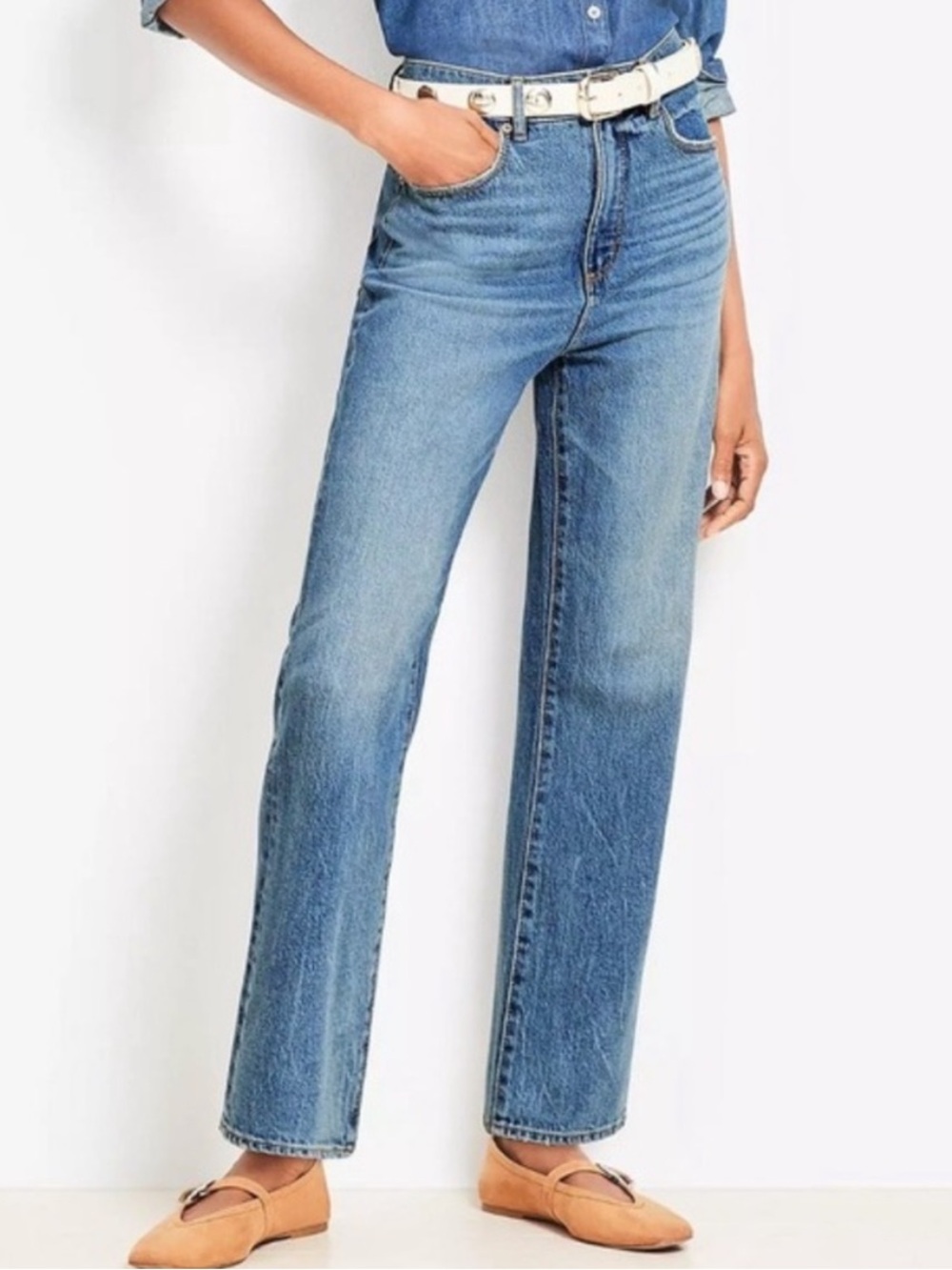 LOFT The Straight High Rise Jean Minimalist Casual Closet Staple Size 6/28